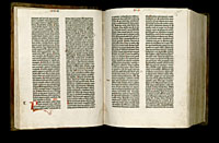 Image of the Gutenberg Bible open to pages 018 verso and 019 recto.